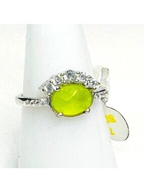 Ring Bomb Party Ring, Size 7, green gemstone, silver color band